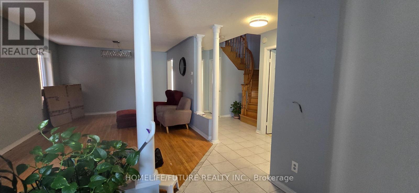 23 Booth Crescent, Ajax, Ontario  L1Z 1H6 - Photo 2 - E12768158