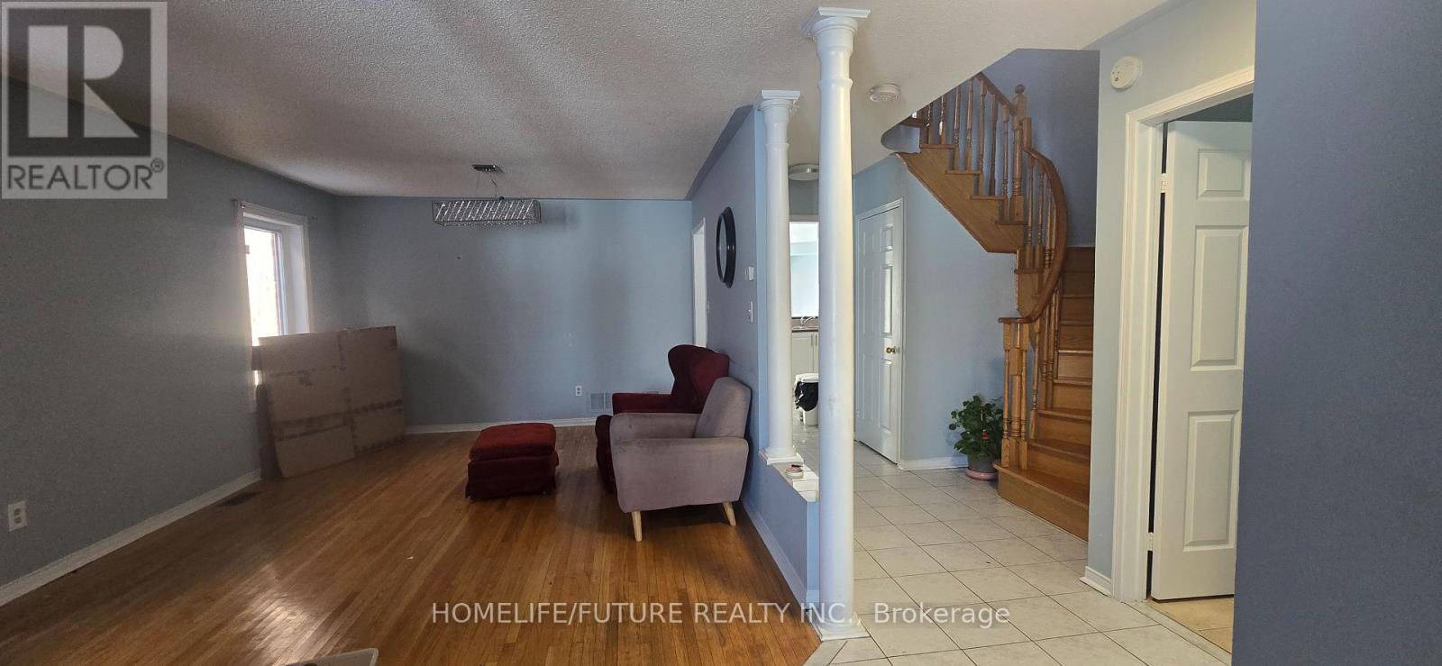 23 Booth Crescent, Ajax, Ontario  L1Z 1H6 - Photo 4 - E12768158