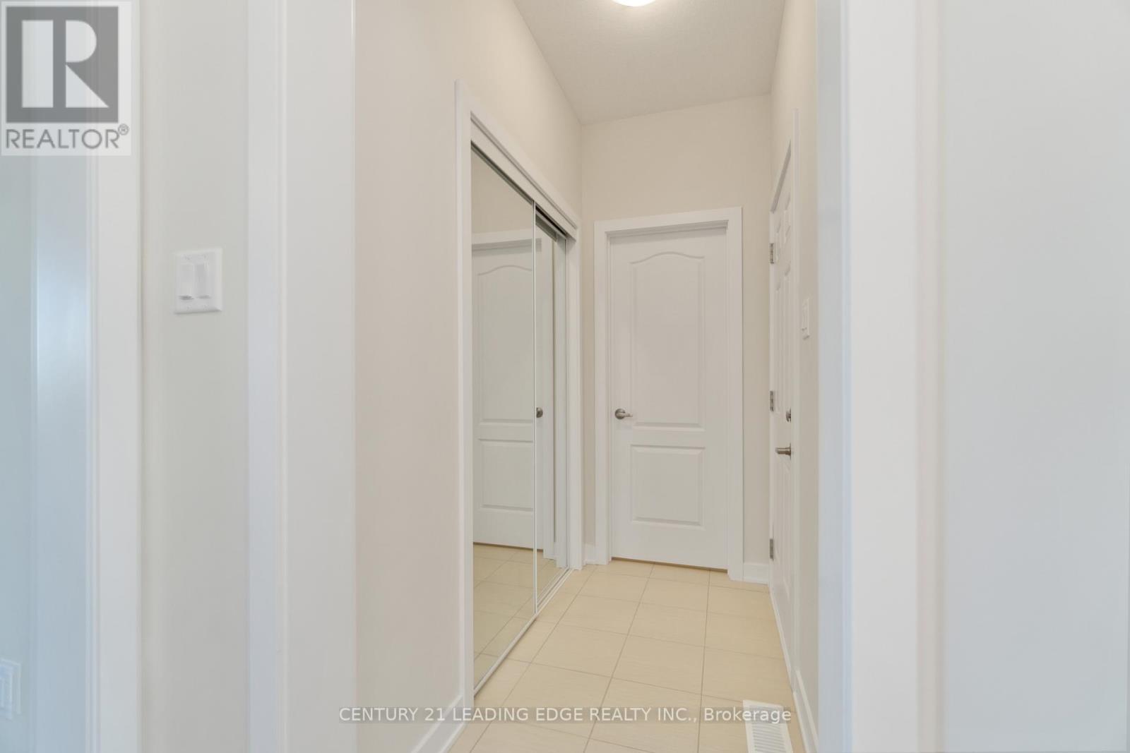 20 Aviron Crescent, Welland, Ontario  L3B 0M3 - Photo 24 - X12769126