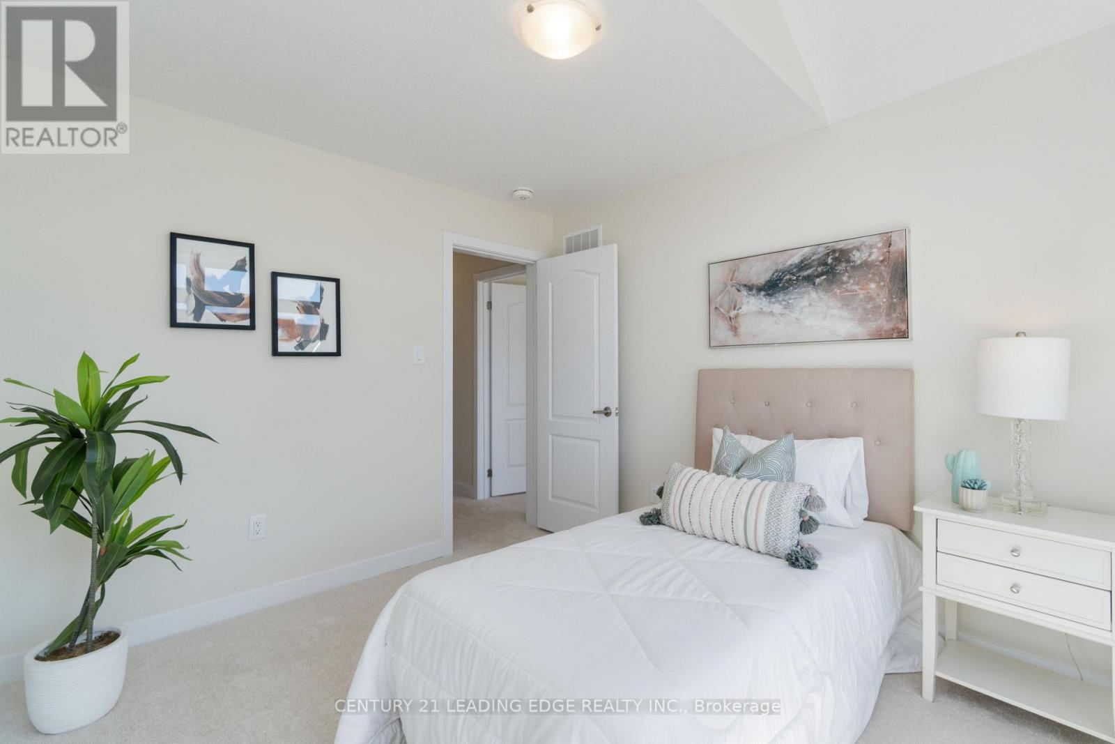 20 Aviron Crescent, Welland, Ontario  L3B 0M3 - Photo 31 - X12769126