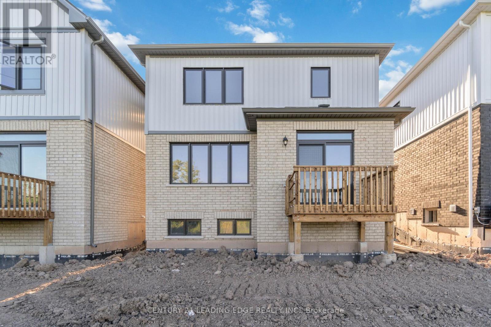 20 Aviron Crescent, Welland, Ontario  L3B 0M3 - Photo 23 - X12769126