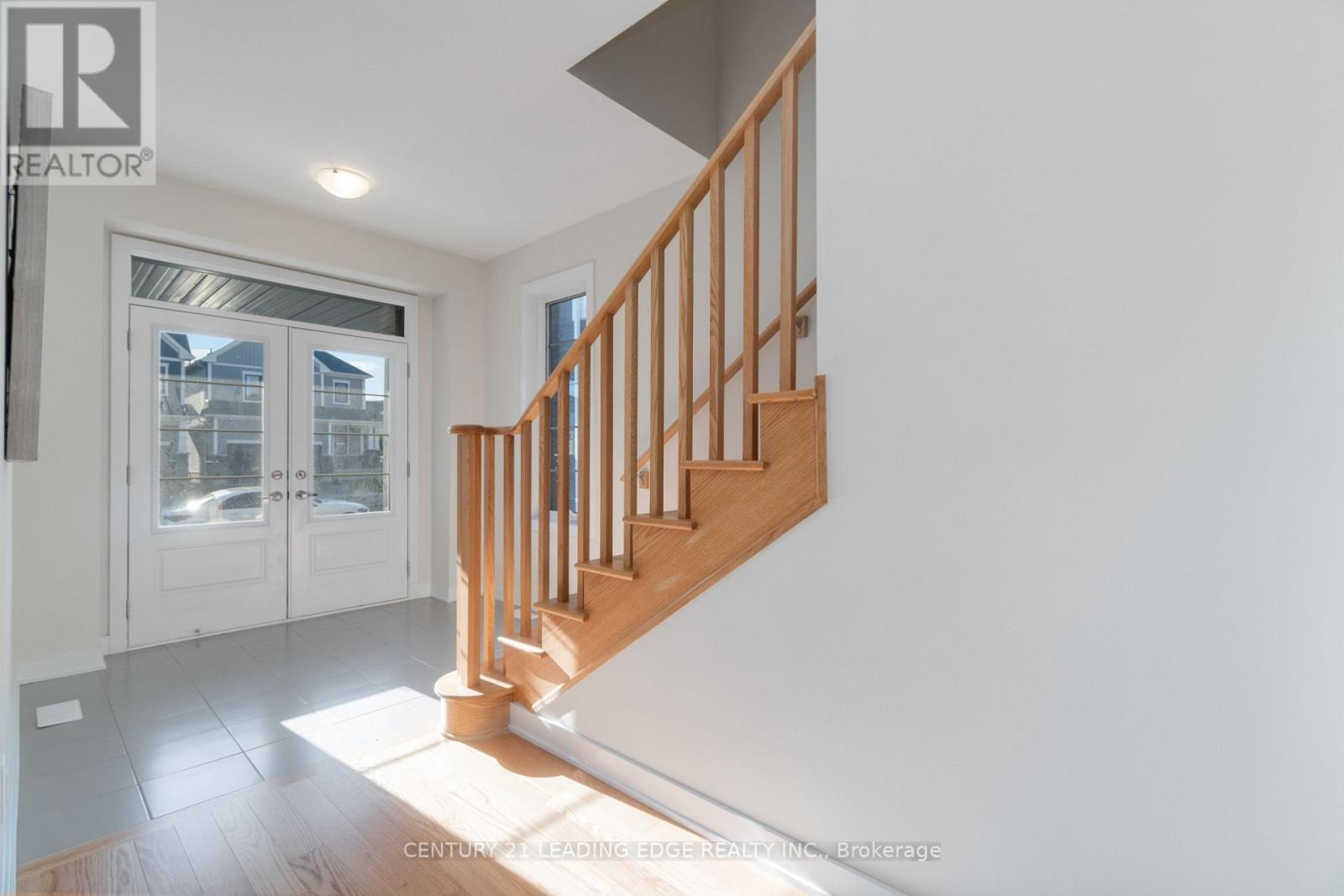 20 Aviron Crescent, Welland, Ontario  L3B 0M3 - Photo 9 - X12769126