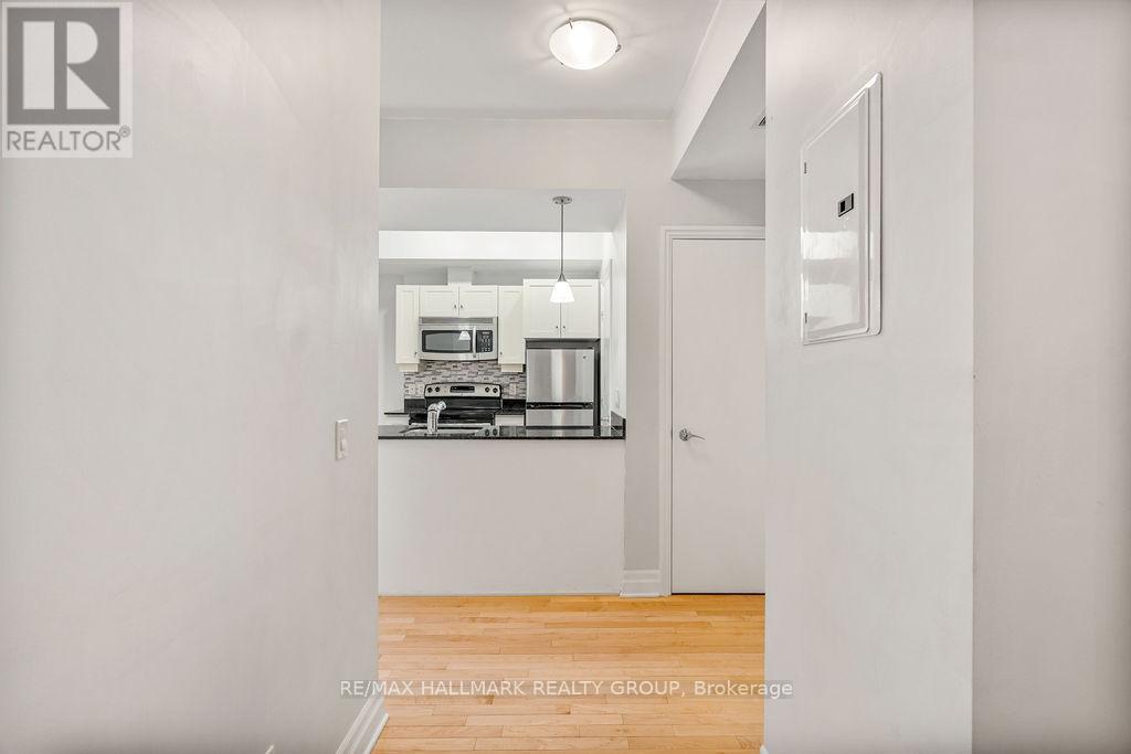 914 - 235 Kent Street, Ottawa, Ontario  K2P 2B9 - Photo 25 - X12459270