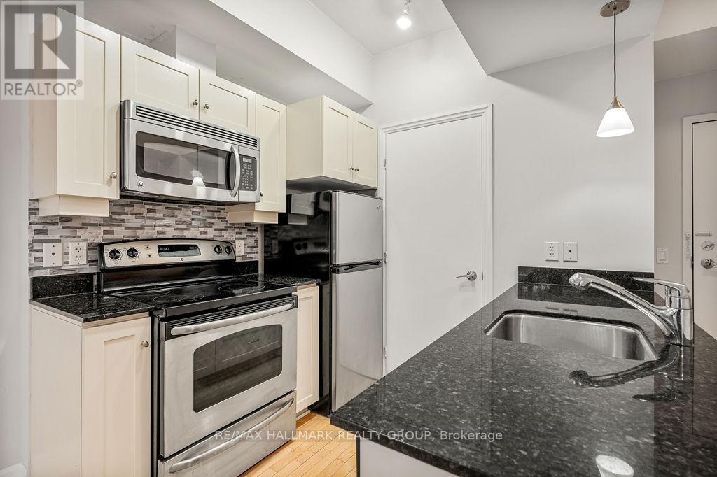 914 - 235 Kent Street, Ottawa, Ontario  K2P 2B9 - Photo 14 - X12459270