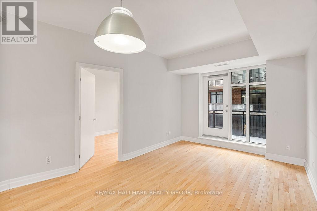 914 - 235 Kent Street, Ottawa, Ontario  K2P 2B9 - Photo 18 - X12459270