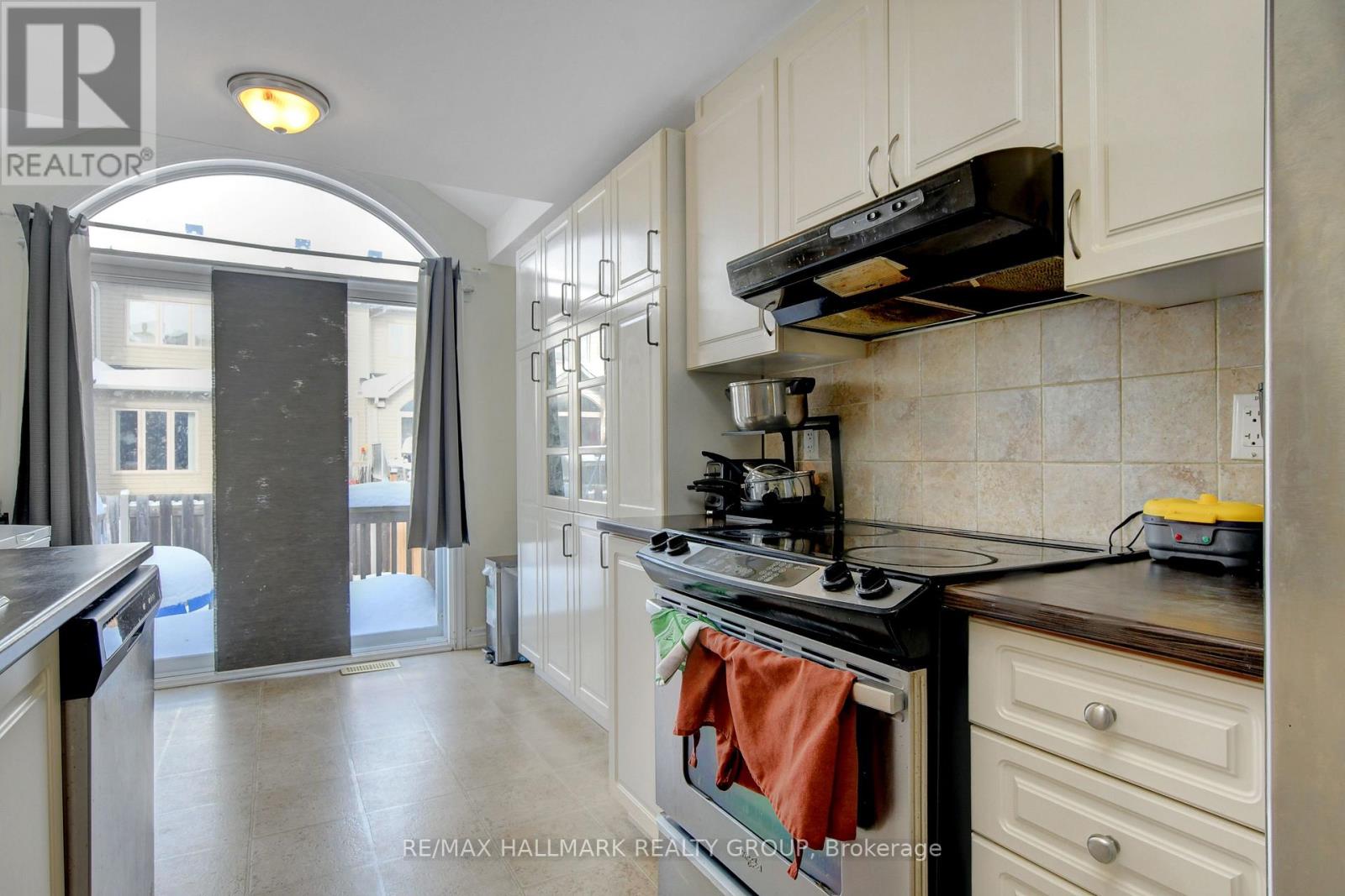 816 Ashenvale Way, Ottawa, Ontario  K4A 0R3 - Photo 8 - X12768606