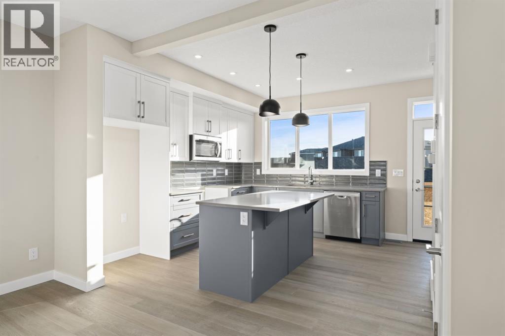 29 Sora Gate Se, Calgary, Alberta  T3S 0M6 - Photo 5 - A2274826