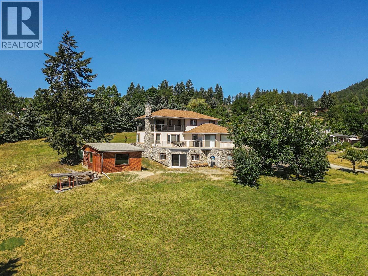 209 27th Avenue N, Erickson, British Columbia  V0B 1G1 - Photo 1 - 10374840