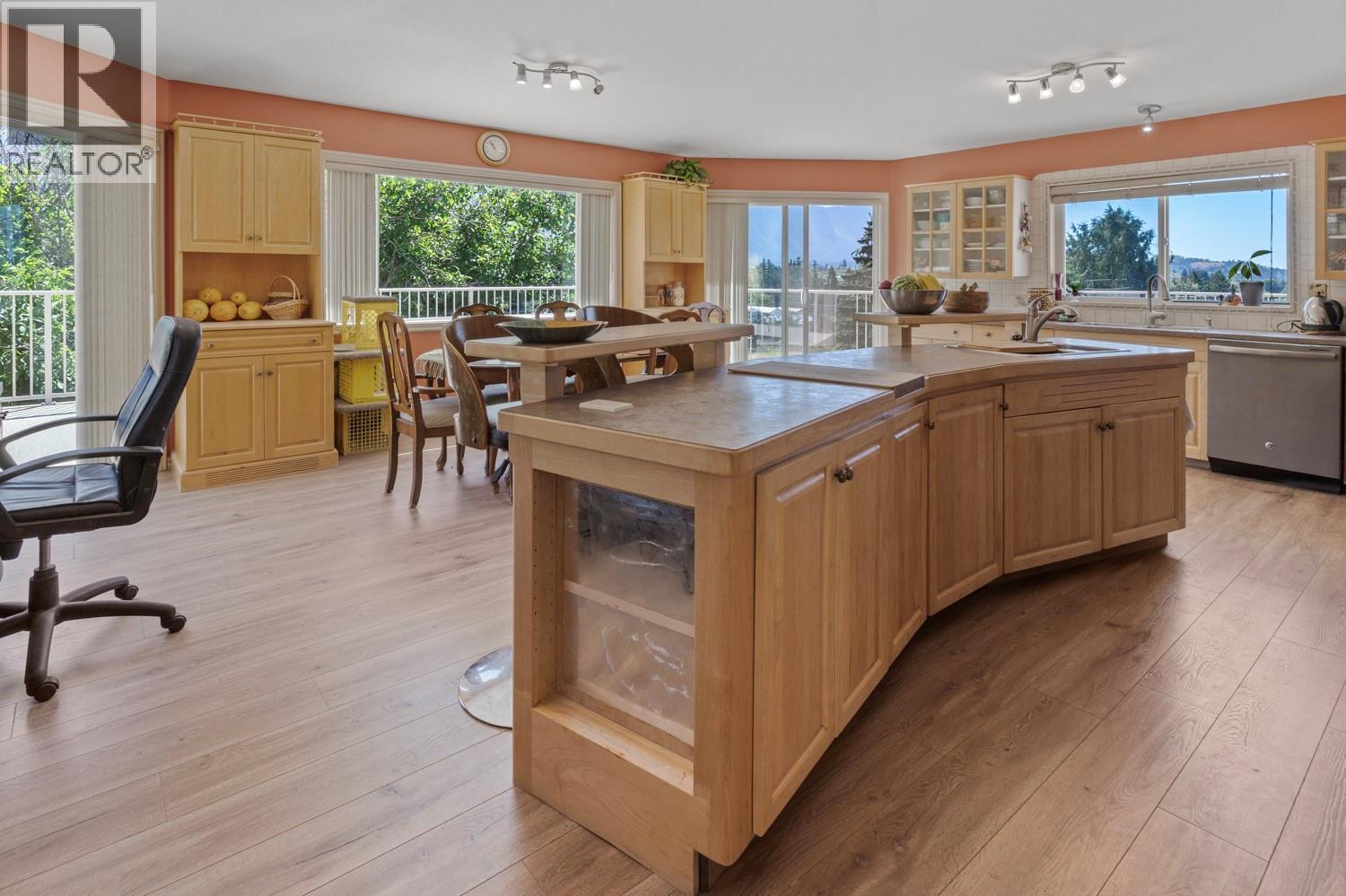 209 27th Avenue N, Erickson, British Columbia  V0B 1G1 - Photo 7 - 10374840