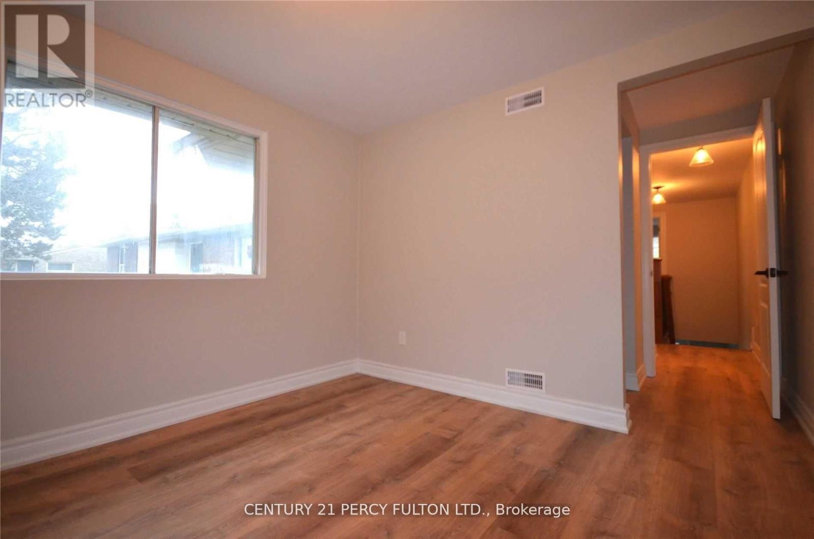 26 Lady Fern Way, Toronto, Ontario  M2J 4M5 - Photo 9 - C12769150