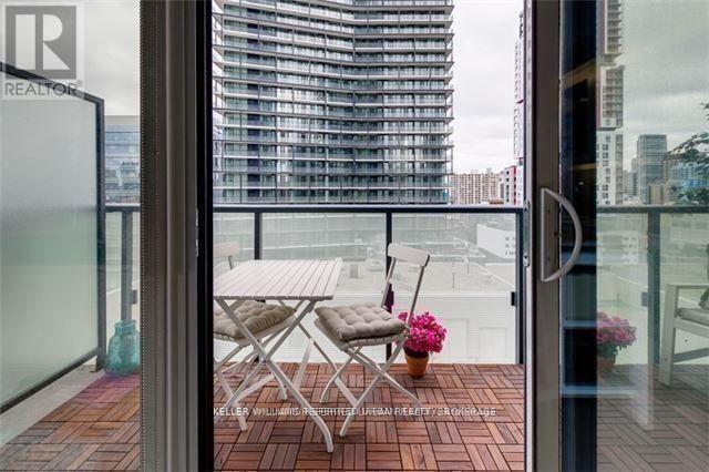 1502 - 101 Peter Street, Toronto, Ontario  M5V 2G9 - Photo 7 - C12769176