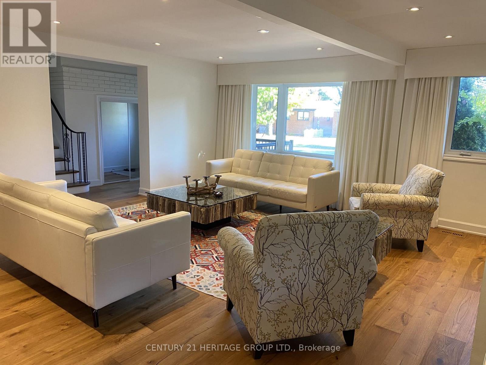 2 - 80 Rockport Crescent, Richmond Hill (Crosby), Ontario  L4C 2L8 - Photo 7 - N12767956