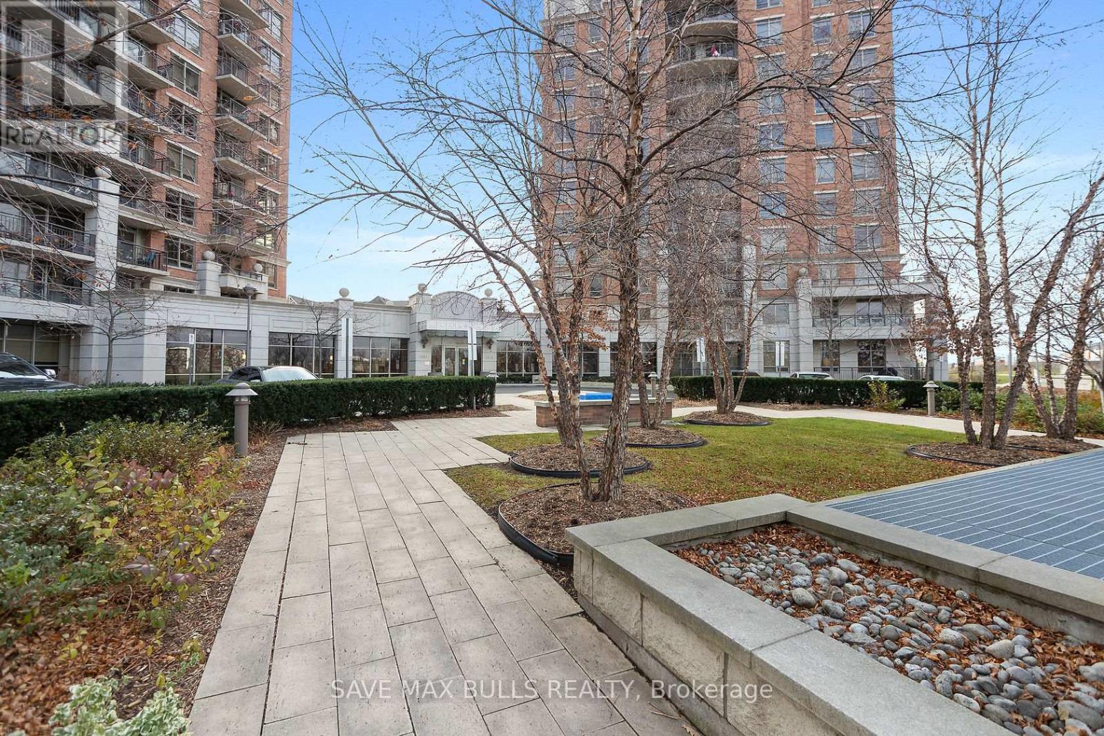 906 - 2379 Central Park Drive, Oakville (Ro River Oaks), Ontario  L6H 0E3 - Photo 2 - W12764844