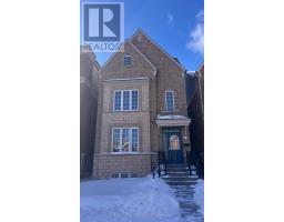22 TROYER AVENUE, Toronto, Ontario