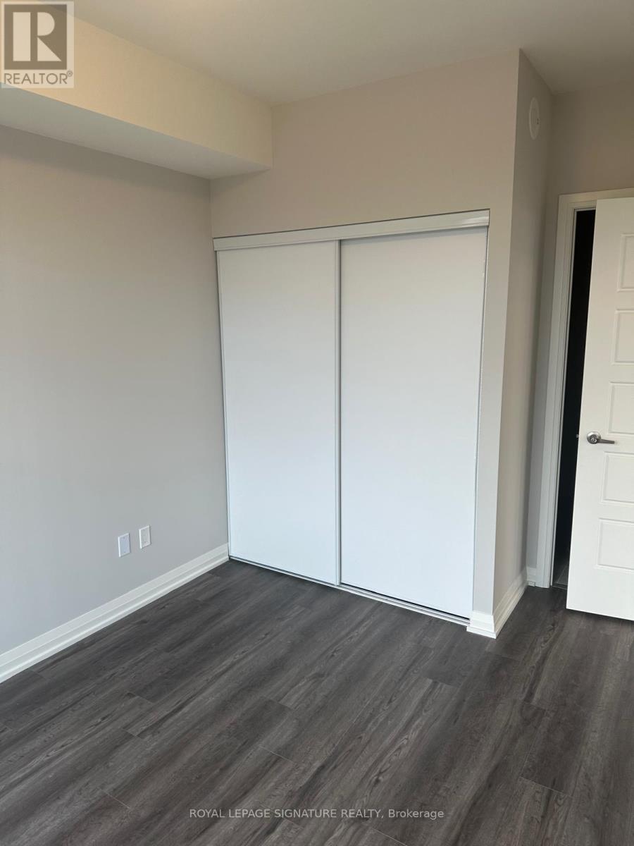 305 - 1415 Dundas Street E, Oakville, Ontario  L6H 8A3 - Photo 8 - W12769170