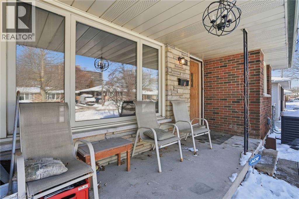 57 Gainsborough Road, Hamilton, Ontario  L8E 1E3 - Photo 3 - 40802818