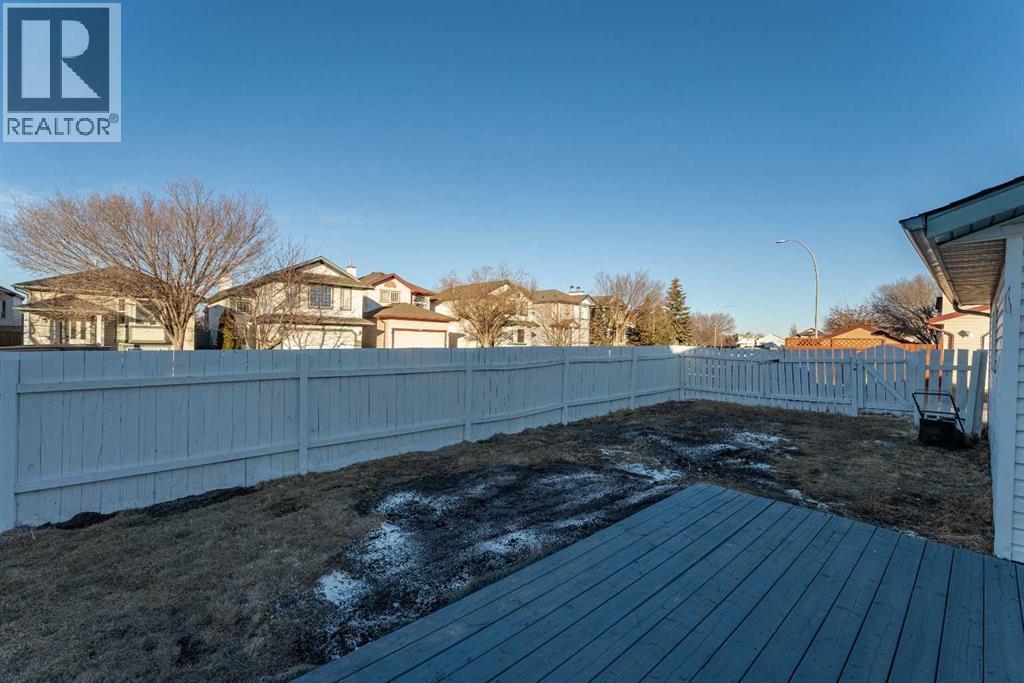 134 Erin Meadow Crescent Se, Calgary, Alberta  T2B 3L5 - Photo 38 - A2255671