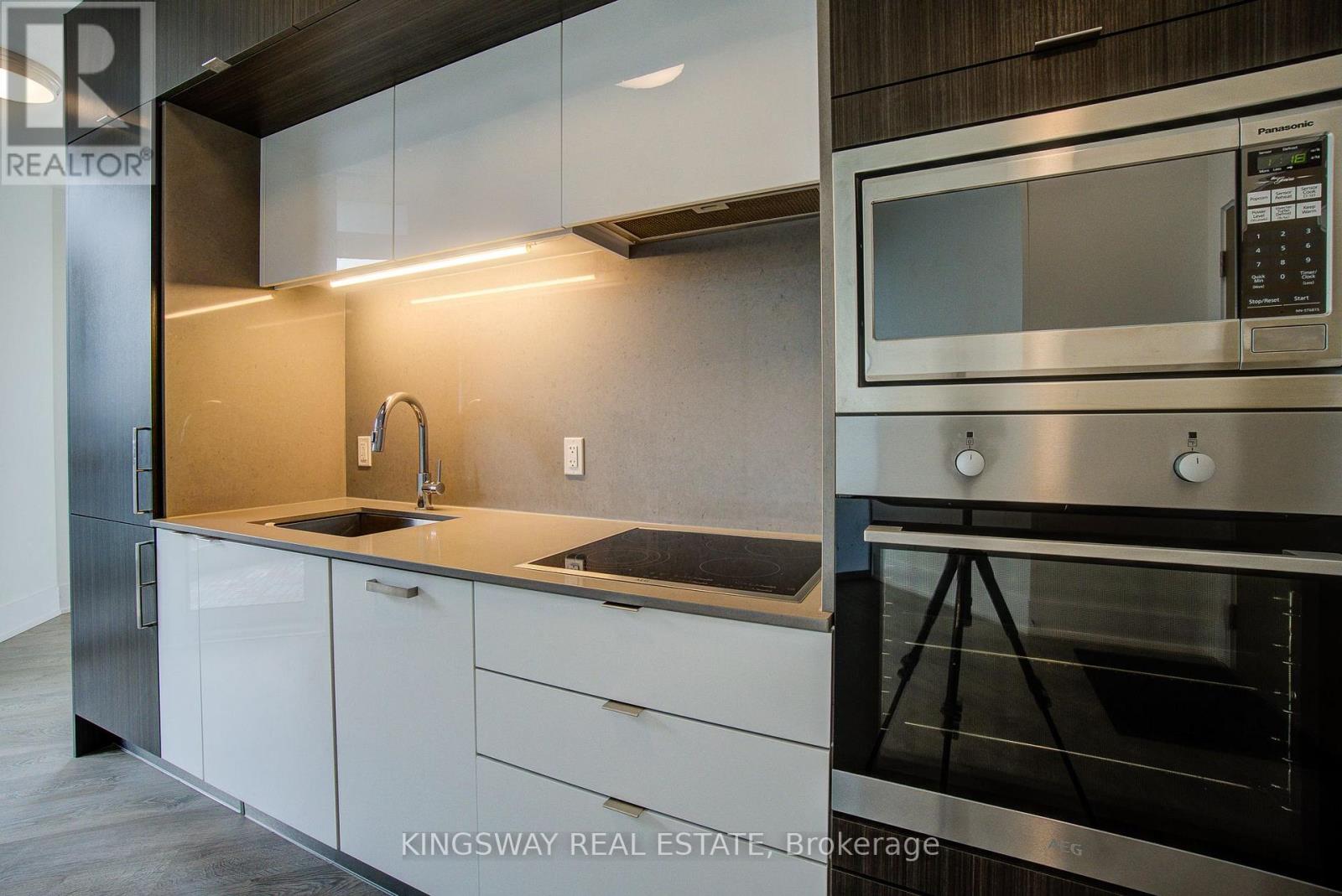 Ph33 - 1 Edgewater Drive, Toronto, Ontario  M5A 0L1 - Photo 30 - C12765004