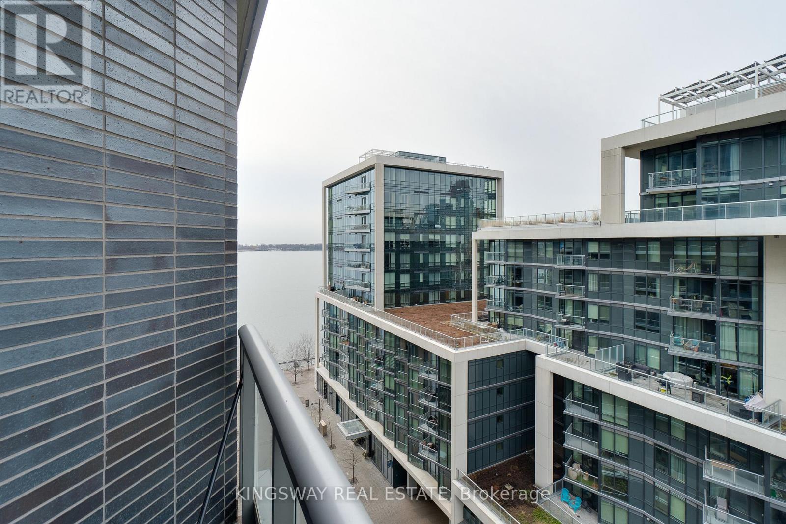 Ph33 - 1 Edgewater Drive, Toronto, Ontario  M5A 0L1 - Photo 40 - C12765004