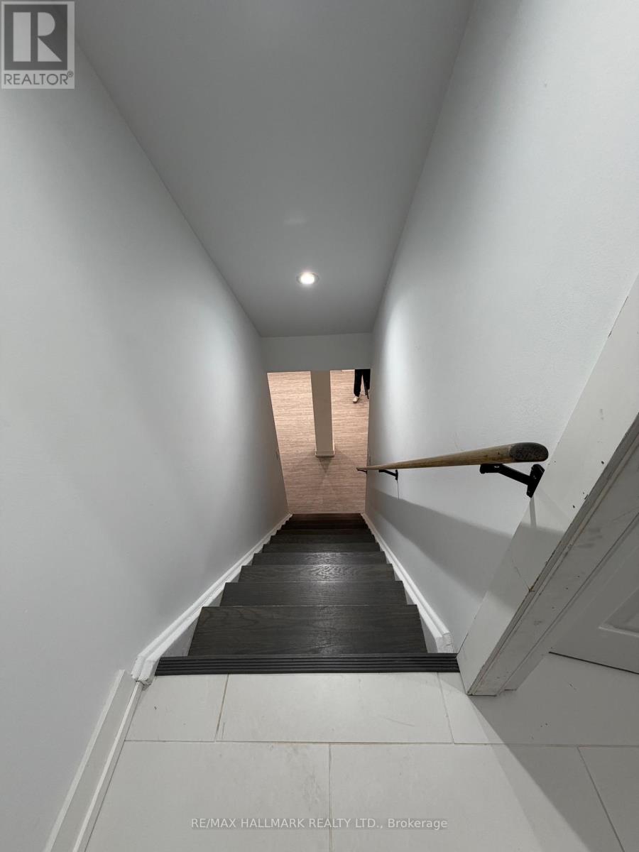 1211 Bridge Gate (Basement) Crescent, Pickering, Ontario  L1X 1A3 - Photo 3 - E12769090