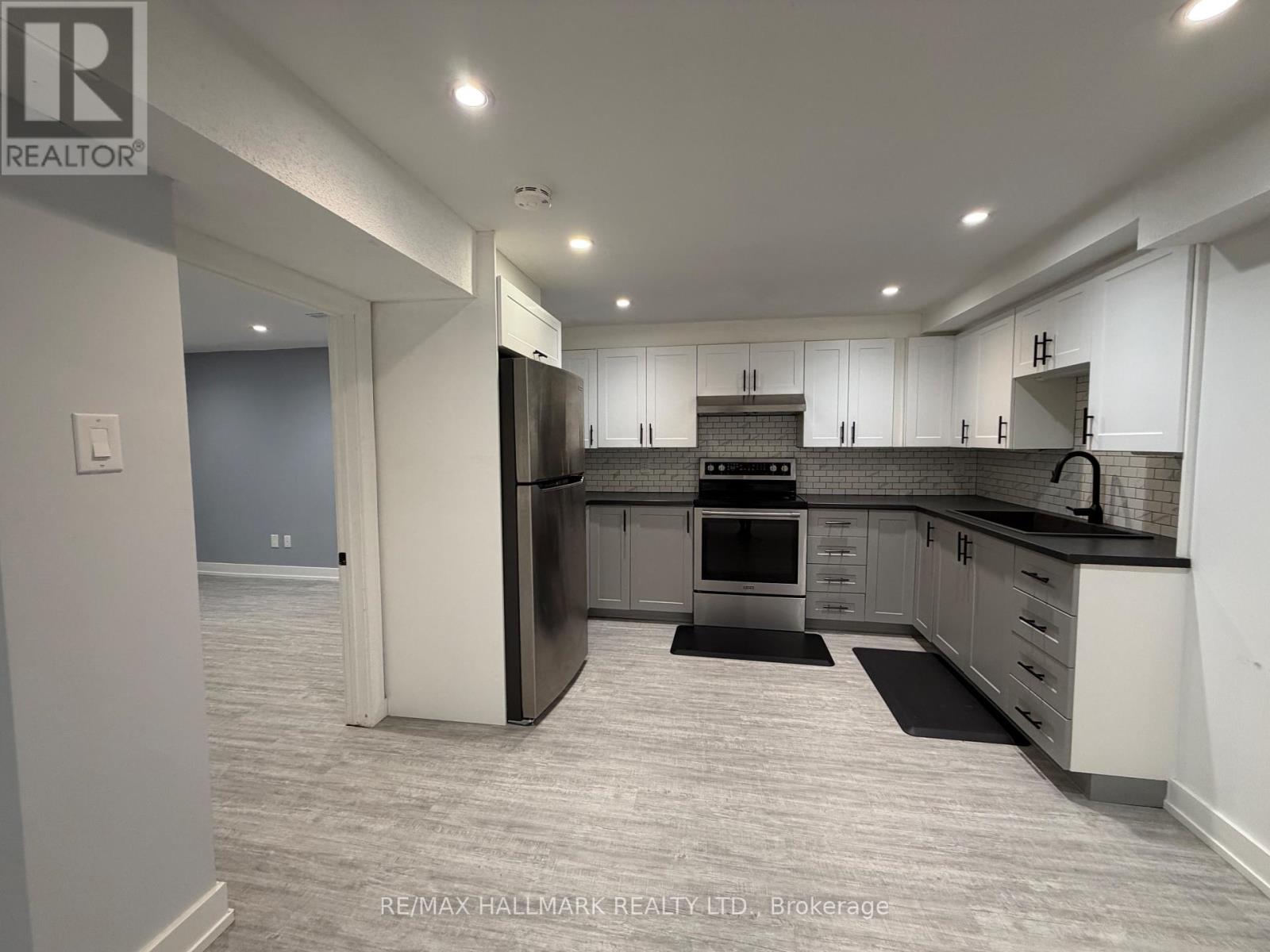 1211 Bridge Gate (Basement) Crescent, Pickering, Ontario  L1X 1A3 - Photo 9 - E12769090