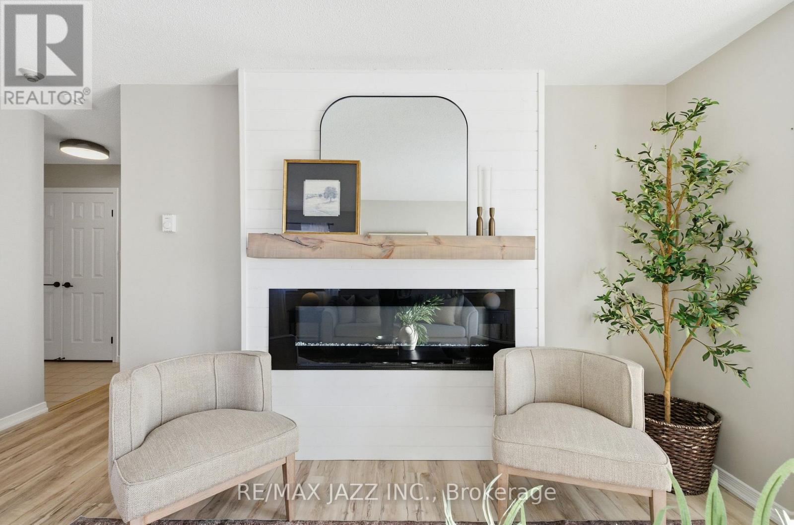 210 - 87 Aspen Springs Drive, Clarington, Ontario  L1C 5J8 - Photo 7 - E12761776