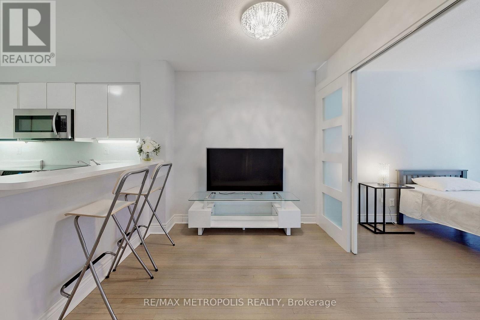 309 - 7 Carlton Street, Toronto, Ontario  M5B 2M3 - Photo 7 - C12769196