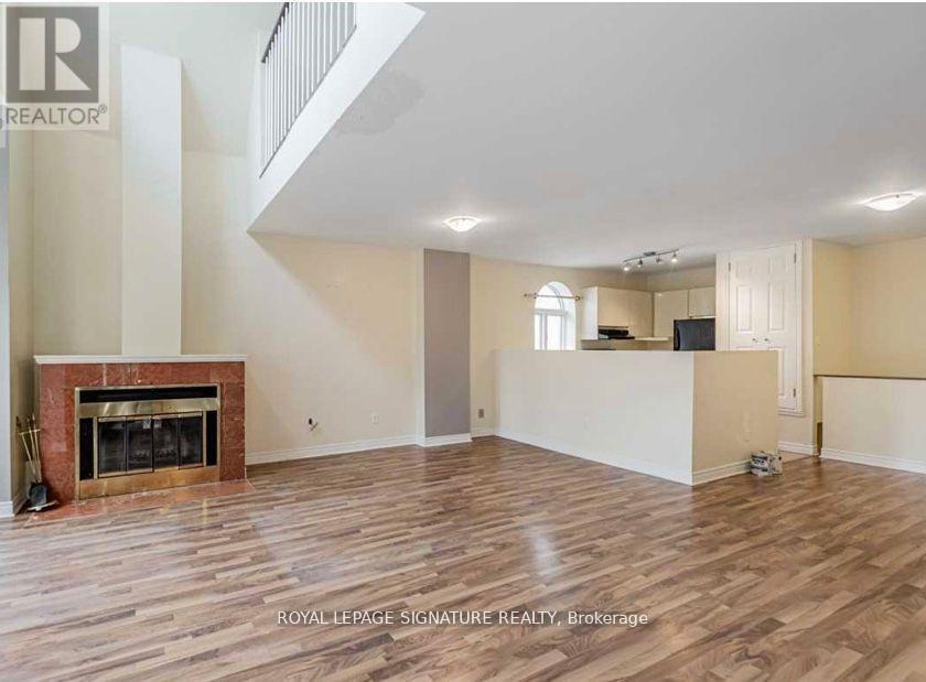 A - 208 Carlton Street, Toronto, Ontario  M5A 2L1 - Photo 11 - C12769208