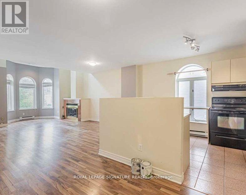 A - 208 Carlton Street, Toronto, Ontario  M5A 2L1 - Photo 4 - C12769208