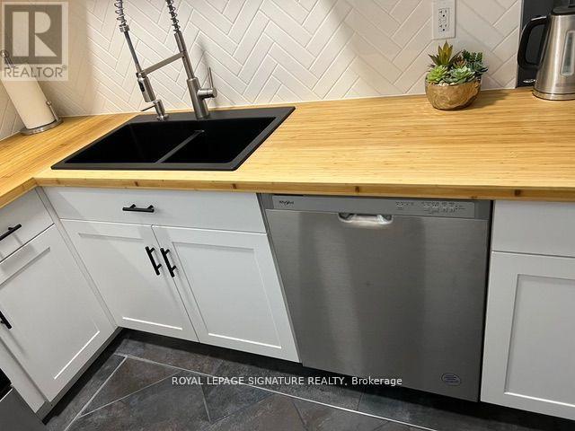 Main - 208 Carlton Street, Toronto, Ontario  M5A 2L1 - Photo 23 - C12769212