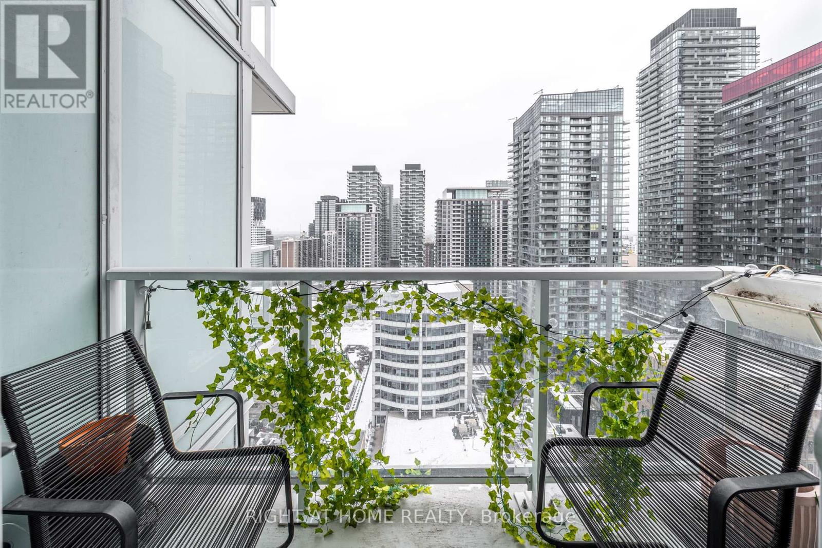 1806 - 33 Helendale Avenue, Toronto, Ontario  M4R 0A4 - Photo 11 - C12769230