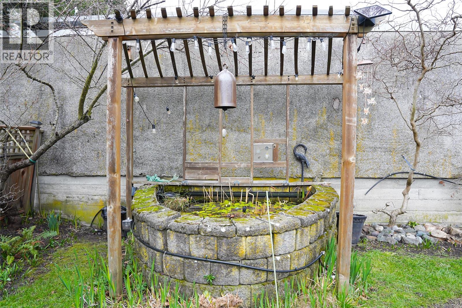 1166 Burdett Ave, Victoria, British Columbia  V8V 3H2 - Photo 9 - 1025142