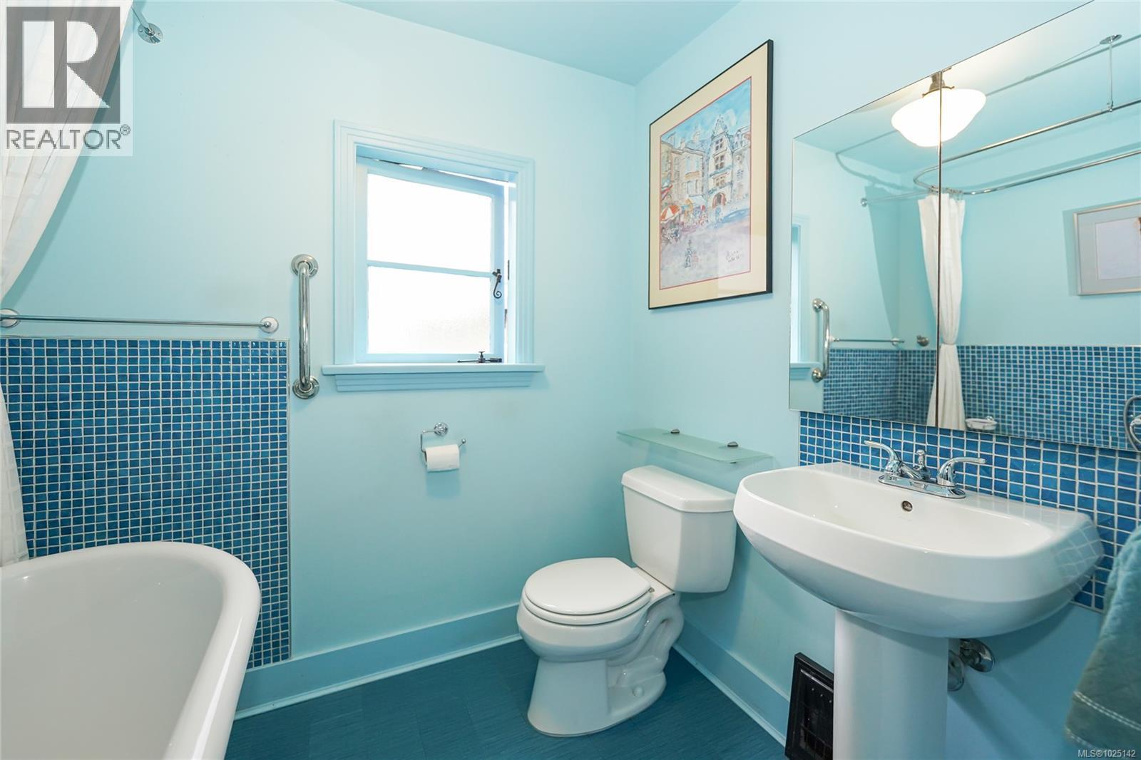 1166 Burdett Ave, Victoria, British Columbia  V8V 3H2 - Photo 46 - 1025142