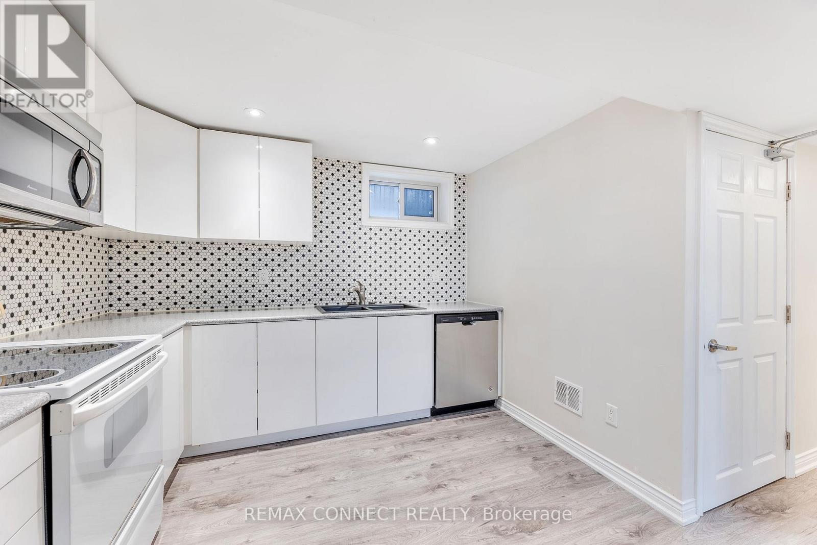 Bsmt - 47 Beatty Road, Ajax, Ontario  L1S 1Z1 - Photo 8 - E12769220