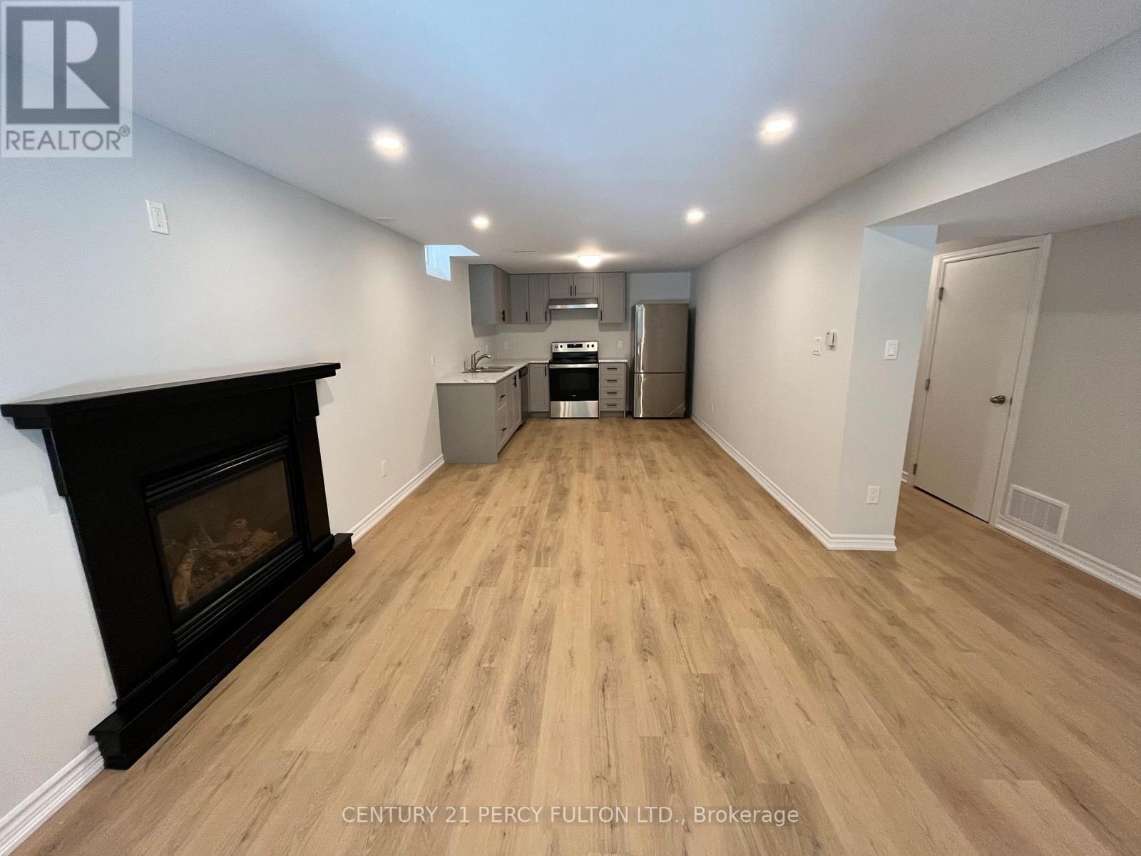 Bsmt - 445 Prestwick Drive, Oshawa, Ontario  L1J 7R2 - Photo 2 - E12769226