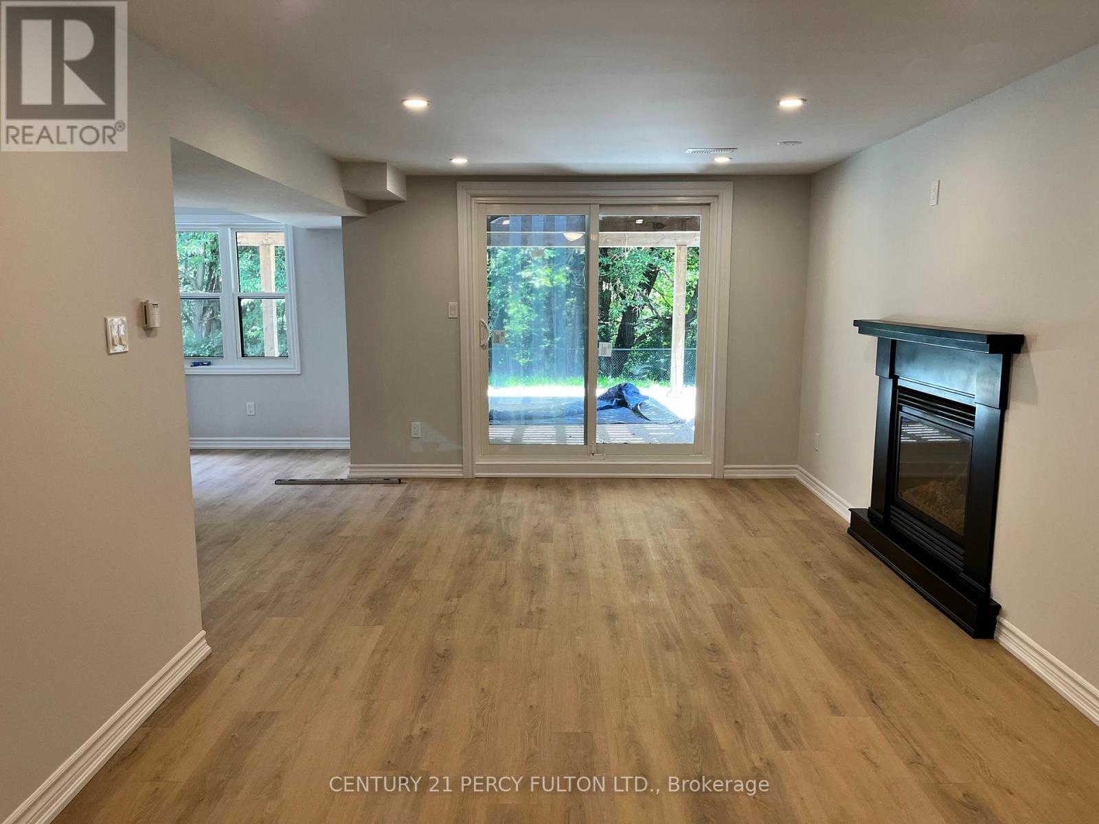 Bsmt - 445 Prestwick Drive, Oshawa, Ontario  L1J 7R2 - Photo 6 - E12769226