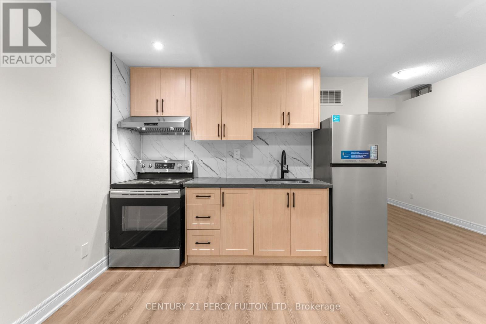 Basement Apartment - 49 Christine Elliott Avenue, Whitby, Ontario  L1P 0B8 - Photo 9 - E12769232