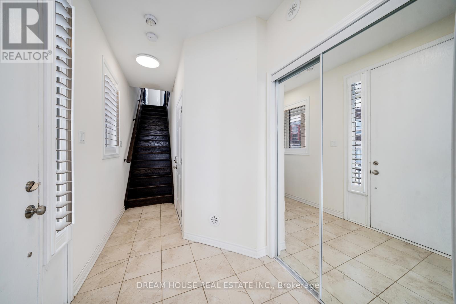 41 - 350 Arthur Bonner Avenue, Markham, Ontario  L6B 1N2 - Photo 3 - N12769182