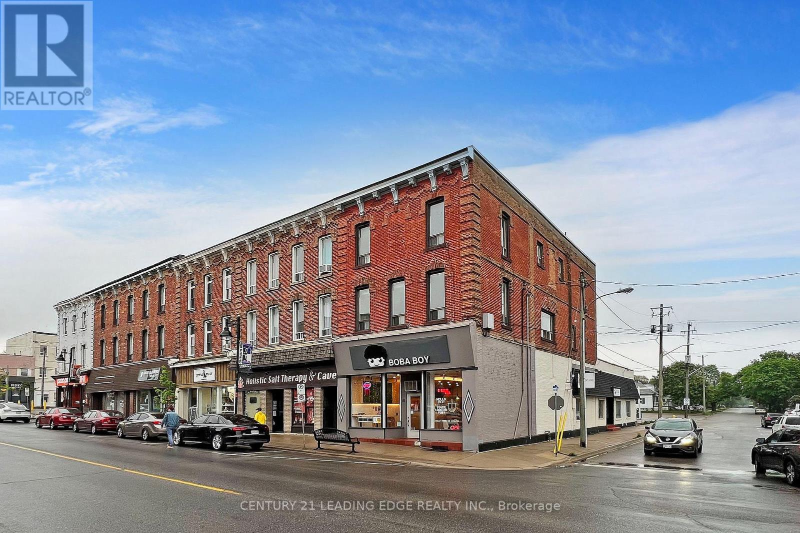 1 - 18 BROCK STREET W, Uxbridge, Ontario