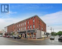 1 - 18 BROCK STREET W, Uxbridge, Ontario