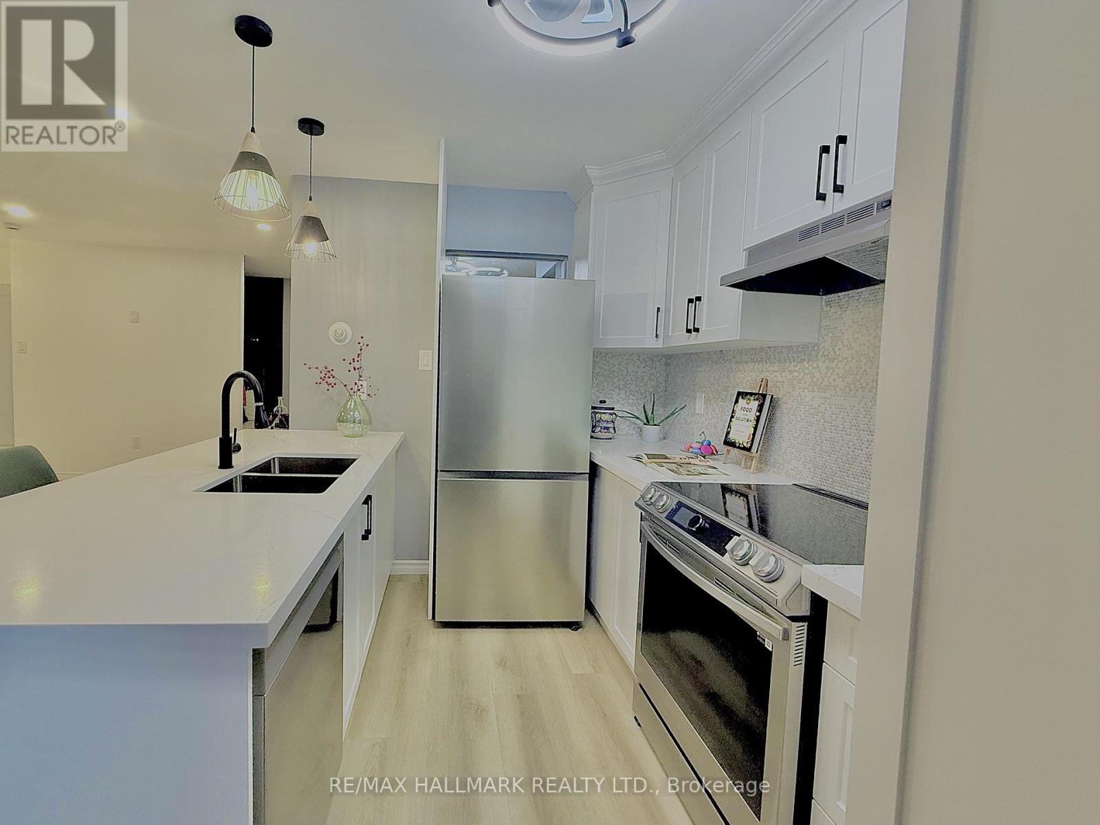 110 - 5 San Romanoway, Toronto, Ontario  M3N 2Y4 - Photo 12 - W12769184