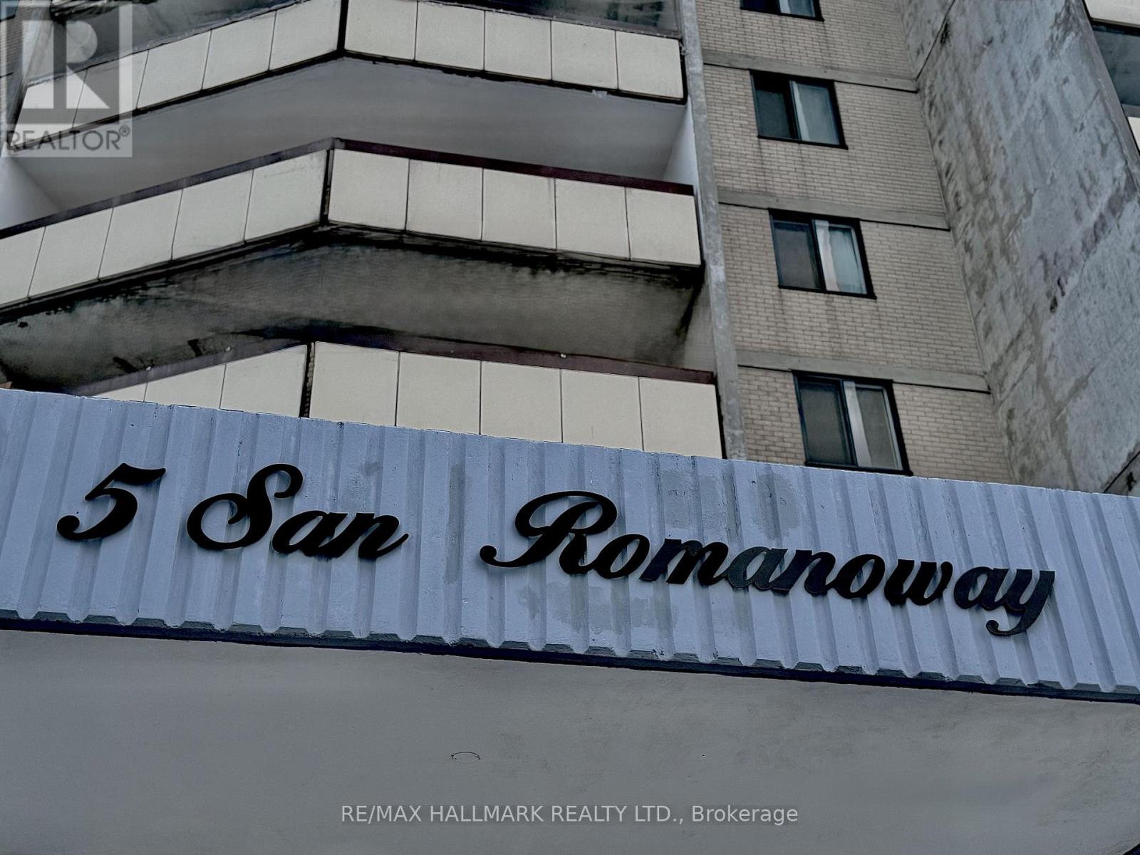 110 - 5 San Romanoway, Toronto, Ontario  M3N 2Y4 - Photo 4 - W12769184