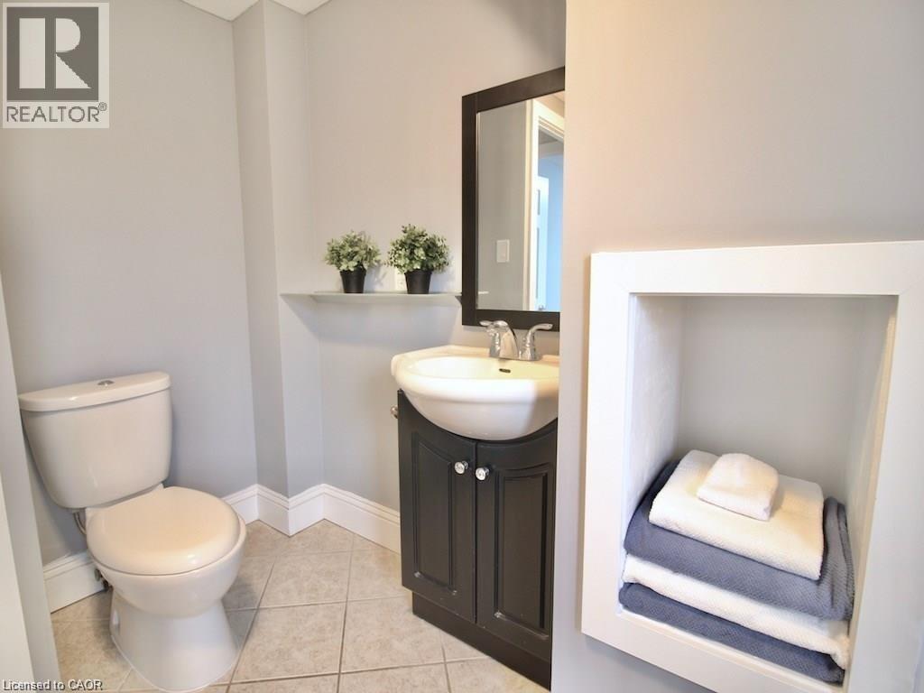 1198 Dunsmure Road, Hamilton, Ontario  L8H 1L2 - Photo 18 - 40803754