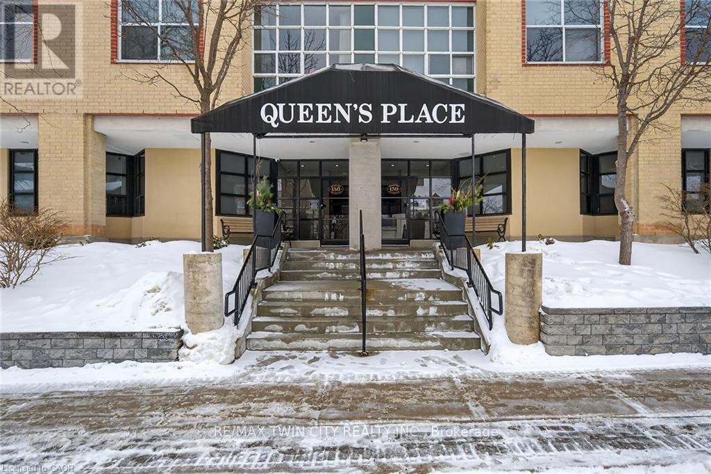301 - 150 Queen Street, Kitchener, Ontario  N2G 4T7 - Photo 2 - X12769200