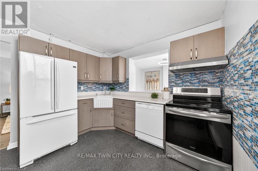 301 - 150 Queen Street, Kitchener, Ontario  N2G 4T7 - Photo 31 - X12769200