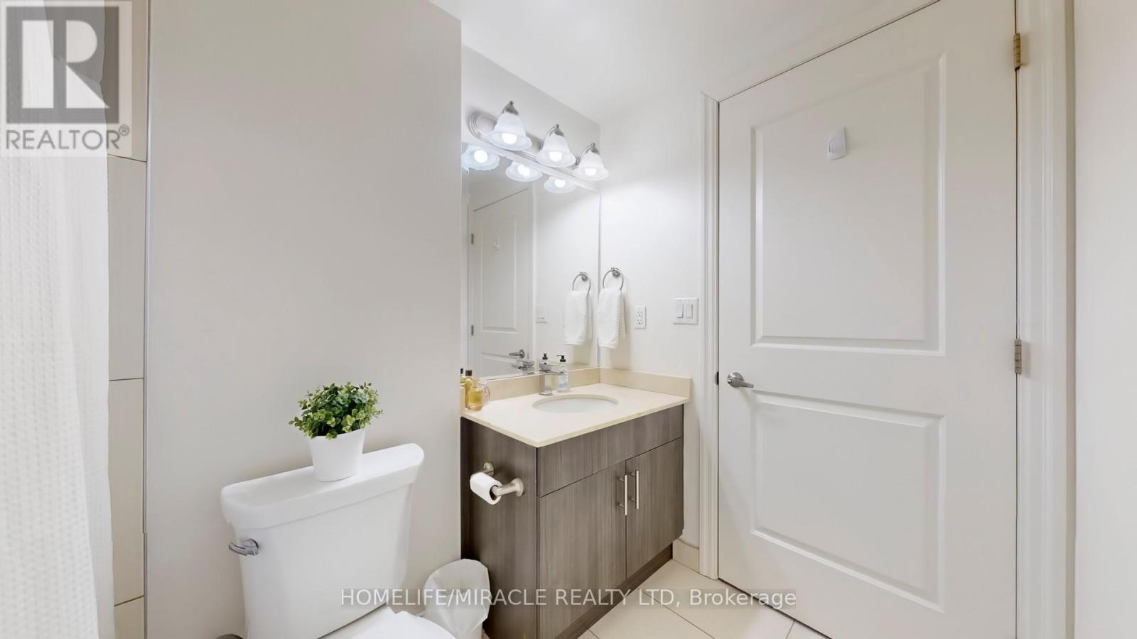 607 - 560 North Service Road, Grimsby, Ontario  L3M 0G1 - Photo 16 - X12769238