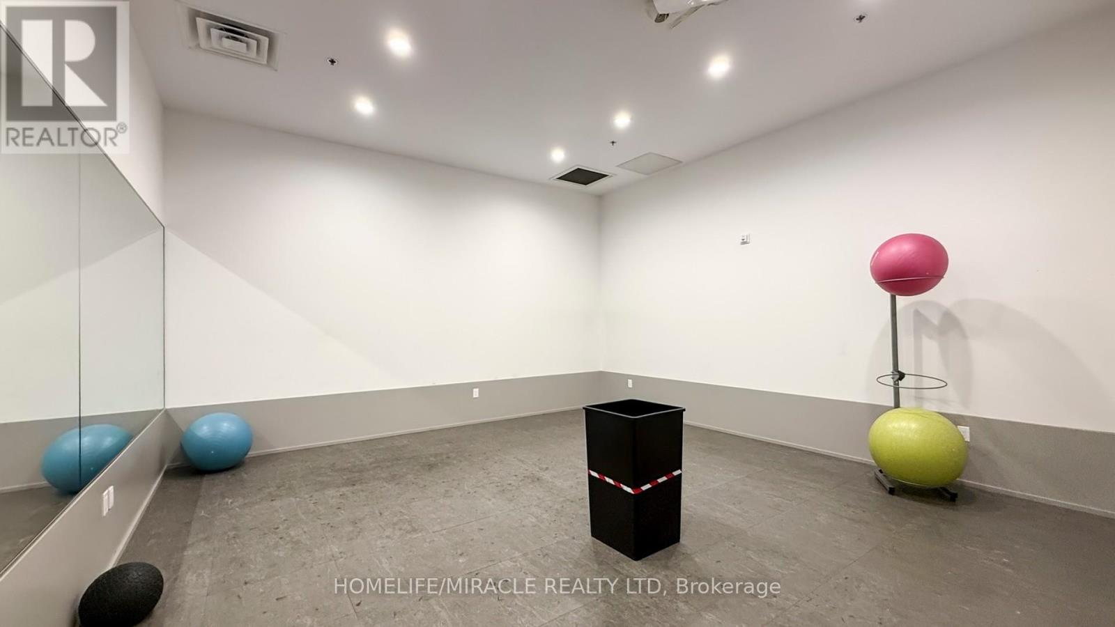 607 - 560 North Service Road, Grimsby, Ontario  L3M 0G1 - Photo 42 - X12769238