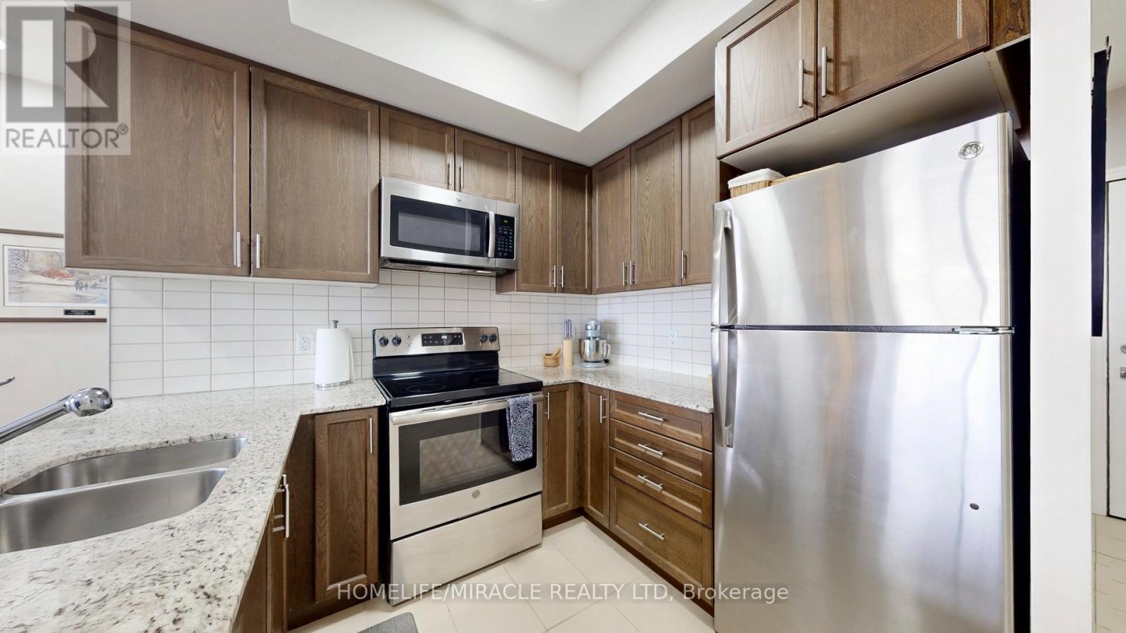 607 - 560 North Service Road, Grimsby, Ontario  L3M 0G1 - Photo 8 - X12769238