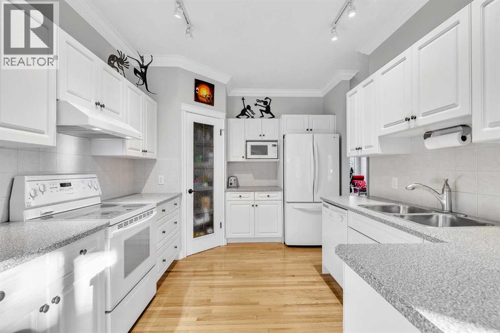 33 Shannon Estates Terrace Sw, Calgary, Alberta  T2Y 4C3 - Photo 22 - A2280542