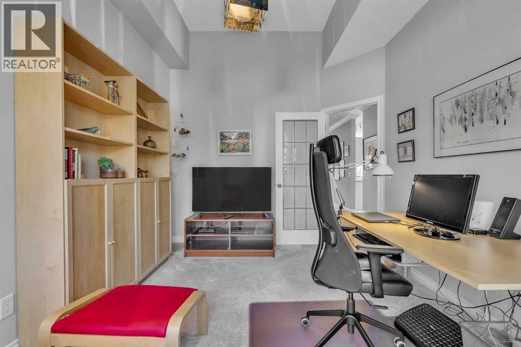 33 Shannon Estates Terrace Sw, Calgary, Alberta  T2Y 4C3 - Photo 8 - A2280542